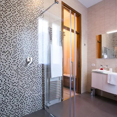فيلة Sleeps 8 Pool Air Con ميناجيو