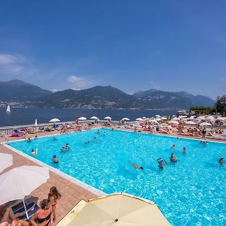 فيلة Sleeps 8 Pool Air Con ميناجيو