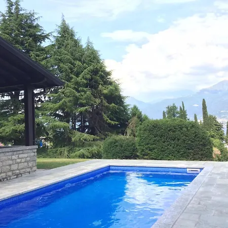 Sleeps 8 Pool Air Con فيلة