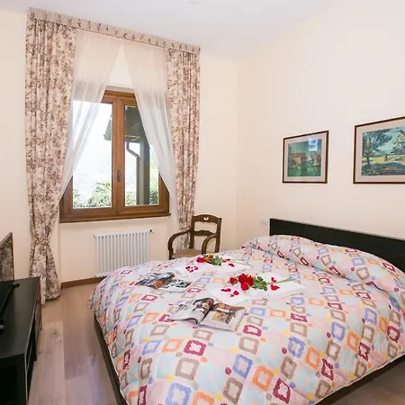 فيلة Sleeps 8 Pool Air Con ميناجيو